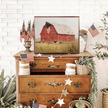 Red Barn Of The Heartland